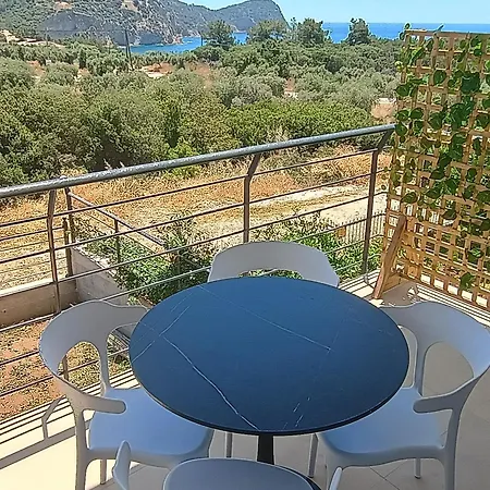 Ariana 2 * Skála Marión